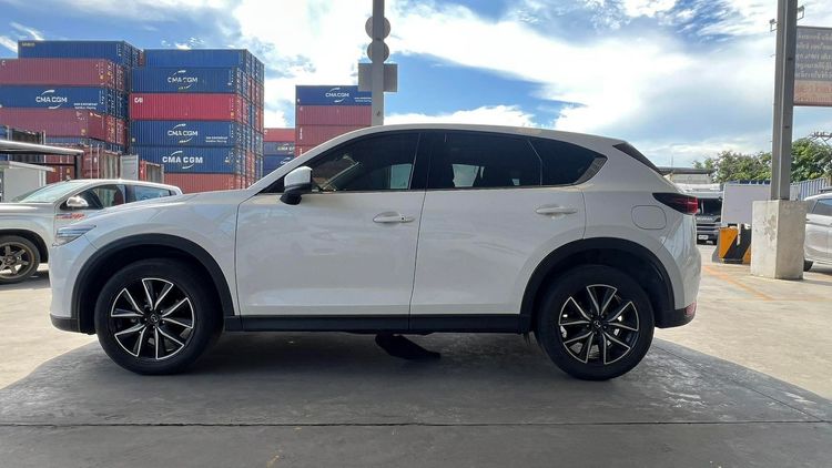 รถ Mazda CX-5 2.0 SP สี ขาว