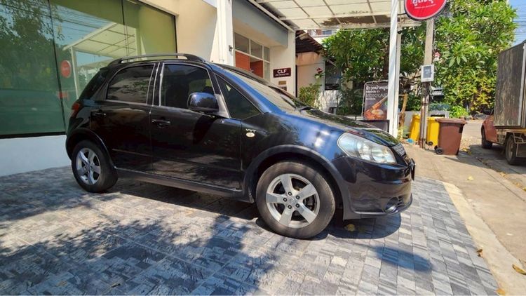 รถ Suzuki SX4 1.6 สี ดำ