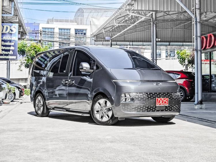 รถ Hyundai Staria 2.2 SEL สี เทา