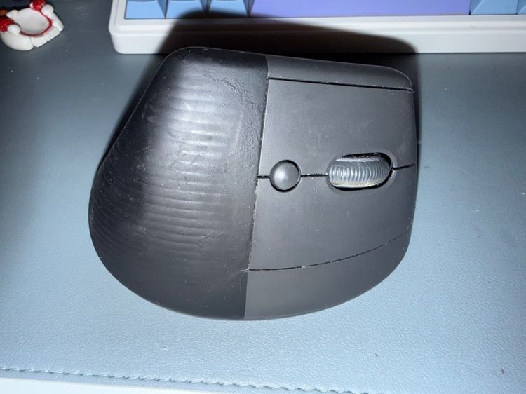 mouse logi ergonomic