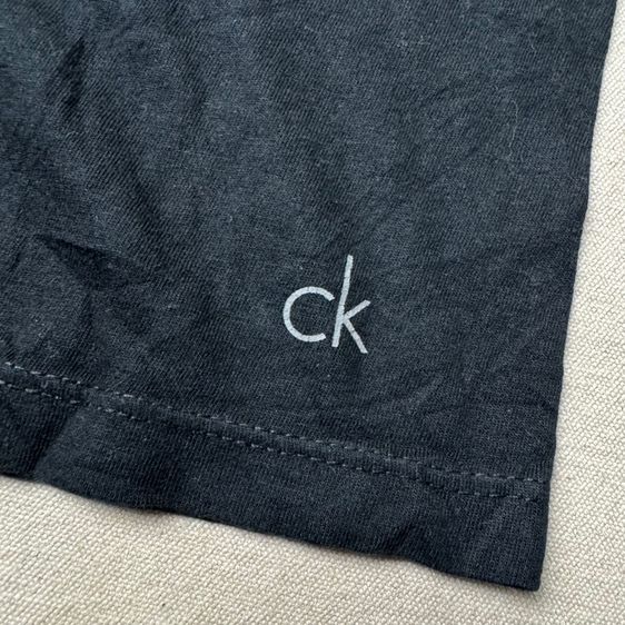 เสื้อยืด Calvin Klein Size M รูปที่ 6
