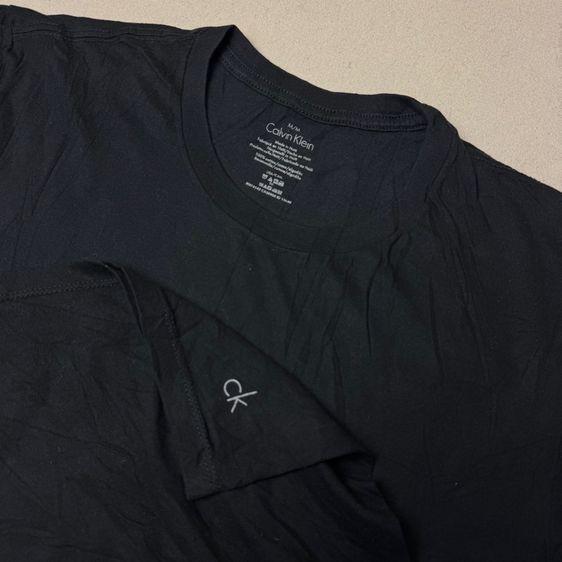 เสื้อยืด Calvin Klein Size M