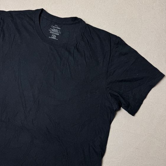 เสื้อยืด Calvin Klein Size M รูปที่ 3