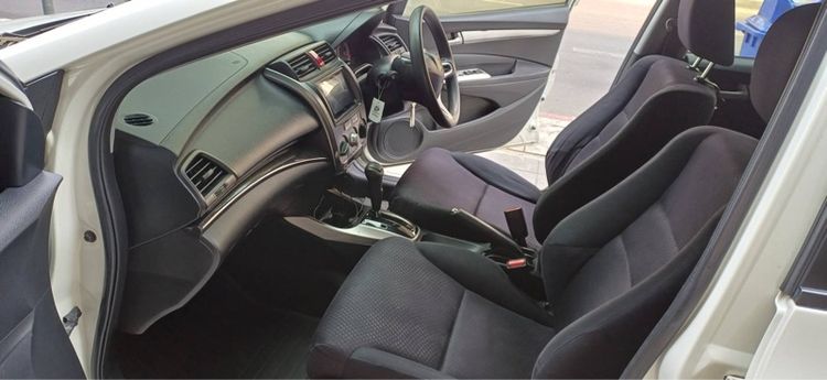 Honda City 2011 1.5 Sv i-VTEC Sedan เบนซิน ไม่ติดแก๊ส เกียร์อัตโนมัติ ขาว รูปที่ 3