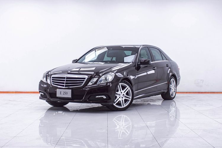 รถ Mercedes-Benz E-Class E250 CGI สี น้ำตาล
