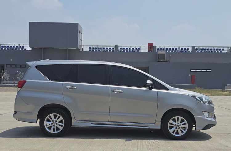 Toyota Innova 2019 2.8 Crysta G Utility-car ดีเซล ไม่ติดแก๊ส เกียร์อัตโนมัติ เทา รูปที่ 4