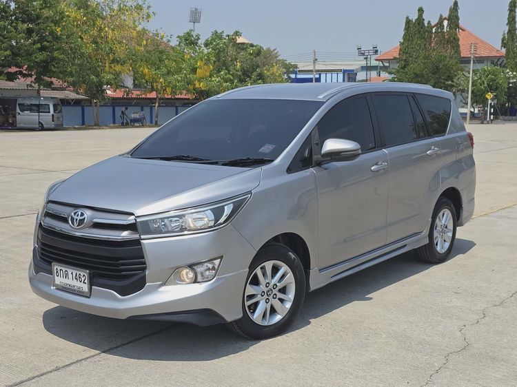 Toyota Innova 2019 2.8 Crysta G Utility-car ดีเซล ไม่ติดแก๊ส เกียร์อัตโนมัติ เทา รูปที่ 2