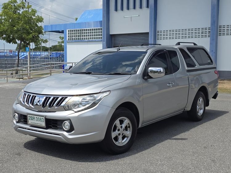 Mitsubishi Triton 2017 2.5 GLX Pickup ดีเซล ไม่ติดแก๊ส เกียร์ธรรมดา เทา รูปที่ 2