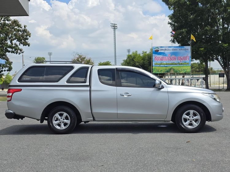 Mitsubishi Triton 2017 2.5 GLX Pickup ดีเซล ไม่ติดแก๊ส เกียร์ธรรมดา เทา รูปที่ 4