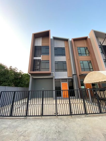 ขายโฮมออฟฟิศหลังมุม 91.4 ตร.ว. พร้อมโกดังย่านบางใหญ่นนทบุรีซอยกัตนา ขายพร้อมผู้เช่า พร้อมไฟฟ้า3เฟส30แอมป์