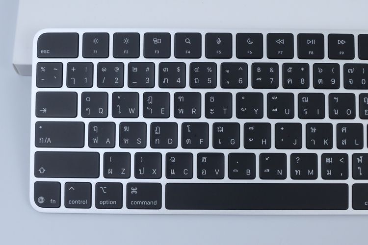 Apple Magic Keyboard with Touch ID and Numeric Keypad (USB-C) - Thai  รูปที่ 2