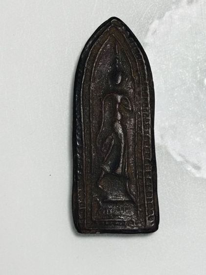 พระลีลาเนื้อผง