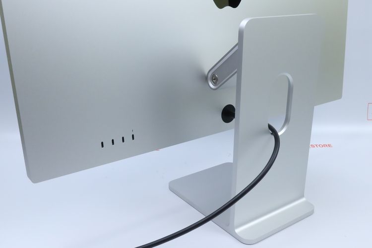 จอ 27" Retina 5K Apple Studio Display Nano-texture glass - Tilt - and height Thunderbolt 5 รูปที่ 12