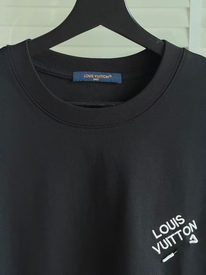 เสื้อยืดLแขนสั้นสีดำV รูปที่ 5