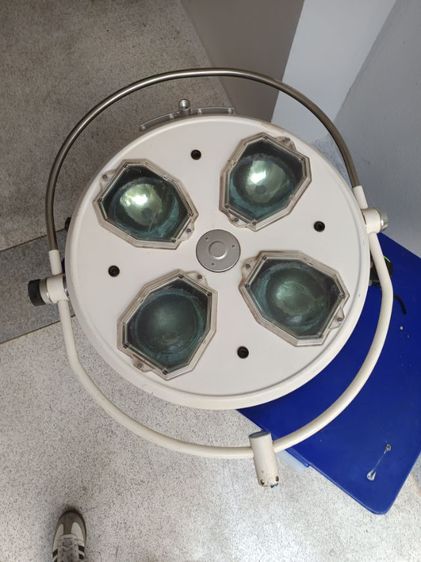 โคมไฟผ่าตัด รูปที่ 3