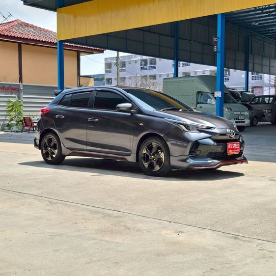 Toyota Yaris 2024 1.2 Sport Sedan เบนซิน ไม่ติดแก๊ส เกียร์อัตโนมัติ เทา รูปที่ 3