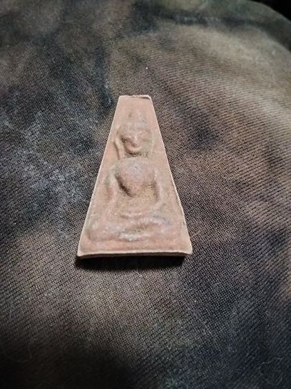 พระนางพญากรุวัดพระศรีรัตนมหาธาตุสุพรรณบุรีเนื้อดินเผา รูปที่ 4