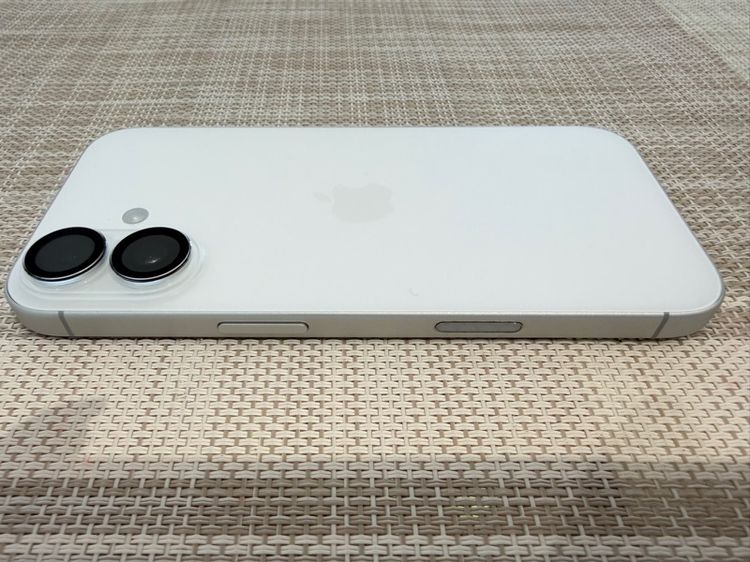 iPhone 17 สีขาว 256 ประกันศูนย์หมดเดือนกุมภาพันธ์ปีหน้า แบต 100 รูปที่ 3