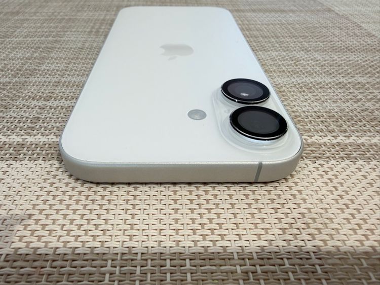 iPhone 17 สีขาว 256 ประกันศูนย์หมดเดือนกุมภาพันธ์ปีหน้า แบต 100 รูปที่ 2