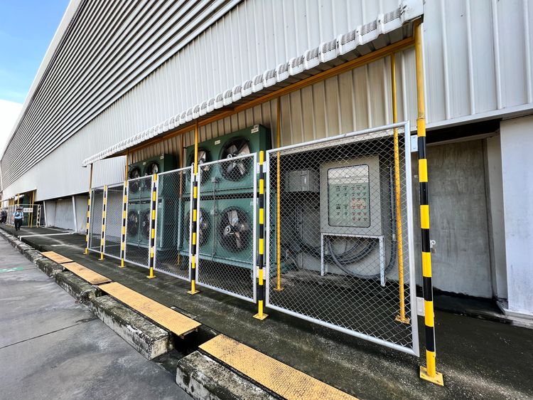 รับสร้างห้องเย็นทั้งขนาดเล็กขนาดใหญ่ห้องแช่เนื้อสัตว์ห้องแช่แข็ง