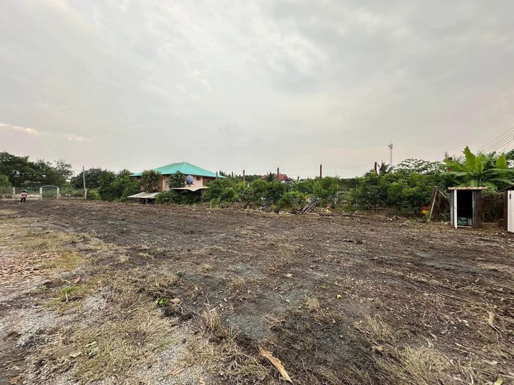 ที่ดิน พื้นถมแล้ว มีรั้วรอบ ที่ติดริมคลอง รูปที่ 3