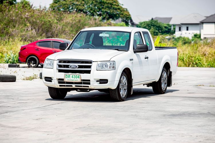 รถ Ford Ranger 2.2 XLT สี ขาว