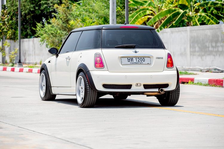 Mini COOPER 2004 รุ่นย่อยอื่นๆ Sedan เบนซิน เกียร์อัตโนมัติ ขาว รูปที่ 4