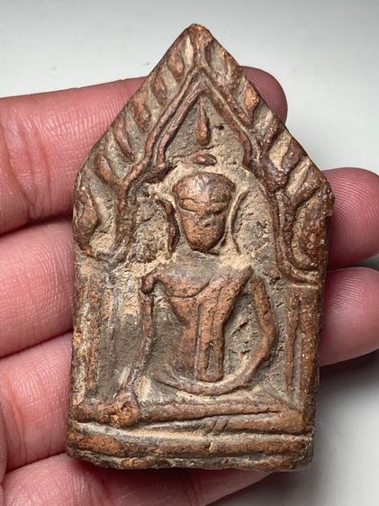 พระปางมารวิชัยเนื้อดิน