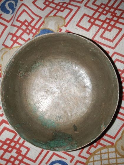 ขันเงิน ขันทองเหลื่อง ช้อนทองเหลื่องของเก่าโบราณท่านใดต้องการซื้อเก็บสะสมไว้ติดต่อสอบถามได้จร้า รูปที่ 4