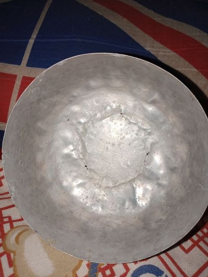 ขันเงิน ขันทองเหลื่อง ช้อนทองเหลื่องของเก่าโบราณท่านใดต้องการซื้อเก็บสะสมไว้ติดต่อสอบถามได้จร้า รูปที่ 8