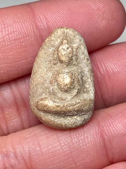 พระปางสมาธิเนื้อผง