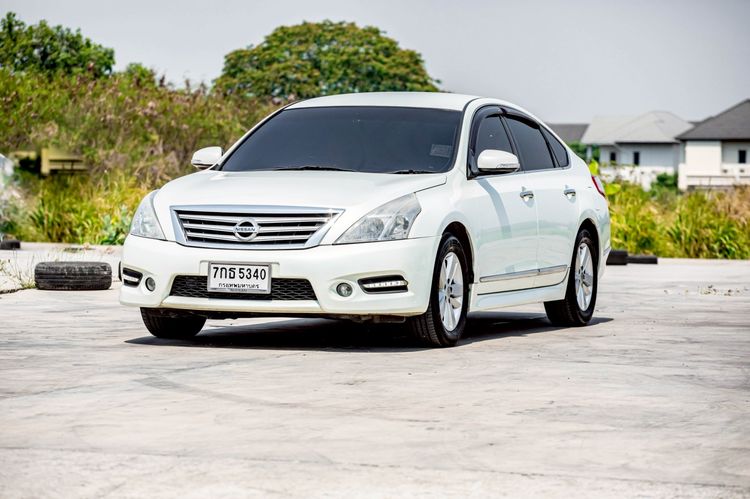 รถ Nissan Teana 2.0 200 XL สี ขาว