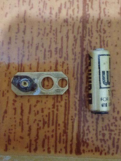 ส่งต่อมรดก ไฟแช็ก Ronson วินเทจ (ระบบ Electronic) สีทองหรูสลับแดง-ดำ พร้อมกล่องเดิมครบชุด รูปที่ 8