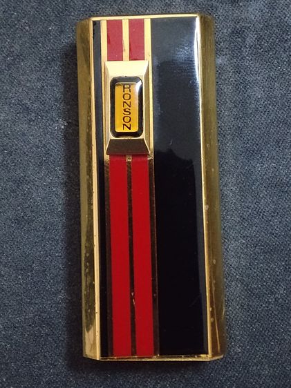 ส่งต่อมรดก ไฟแช็ก Ronson วินเทจ (ระบบ Electronic) สีทองหรูสลับแดง-ดำ พร้อมกล่องเดิมครบชุด รูปที่ 2