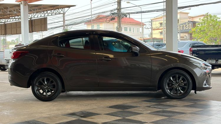 Mazda Mazda 2 2019 1.3 High Connect Sedan เบนซิน ไม่ติดแก๊ส เกียร์อัตโนมัติ น้ำตาล รูปที่ 4