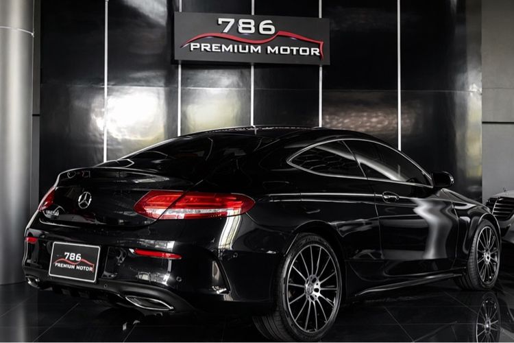 Mercedes-Benz C-Class 2017 C250 Sedan เบนซิน ไม่ติดแก๊ส เกียร์อัตโนมัติ ดำ รูปที่ 2