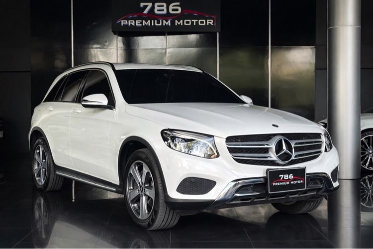 รถ Mercedes-Benz GLC-Class GLC250d สี ขาว