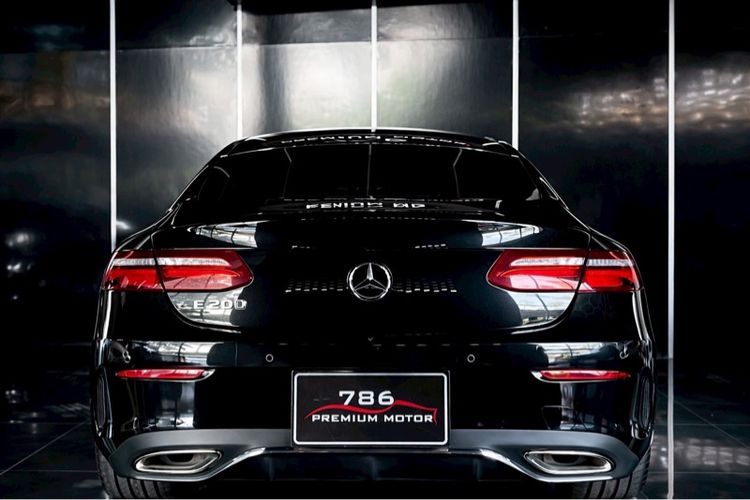 Mercedes-Benz E-Class 2018 E200 Sedan เบนซิน ไม่ติดแก๊ส เกียร์อัตโนมัติ ดำ รูปที่ 3