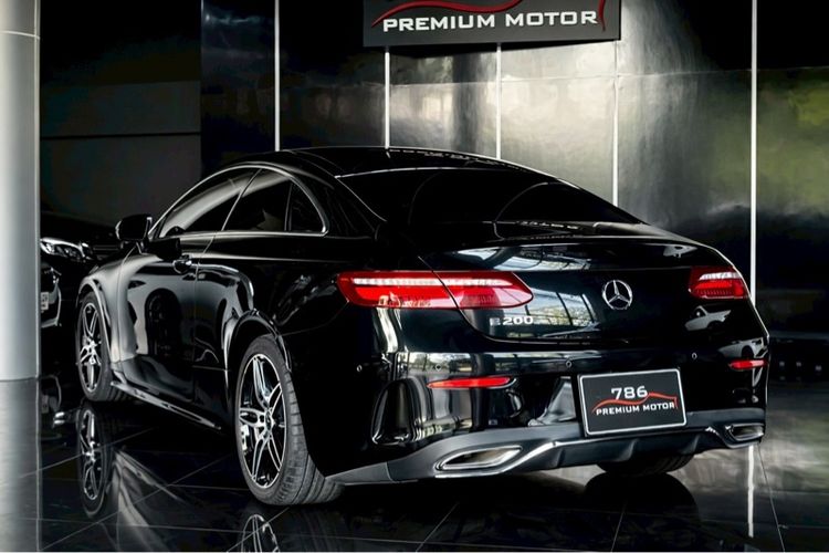 Mercedes-Benz E-Class 2018 E200 Sedan เบนซิน ไม่ติดแก๊ส เกียร์อัตโนมัติ ดำ รูปที่ 4