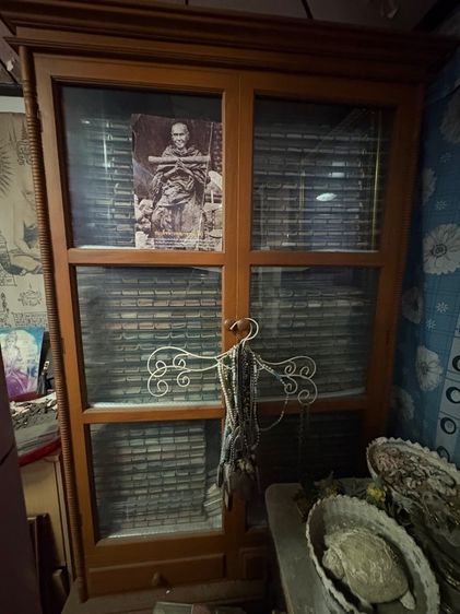 ตู้พระสมเด็จ