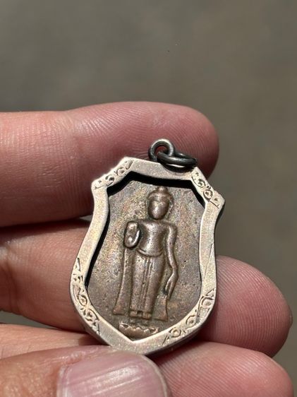 พระเก่าไม่ทราบที่ เลี่ยมเงิน