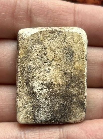 สมเด็จวัดเกศเข่าบ่วง (นอกพิมพ์) องค์ไม่ใหญ่เก่าดีสภาพใช้ รูปที่ 4