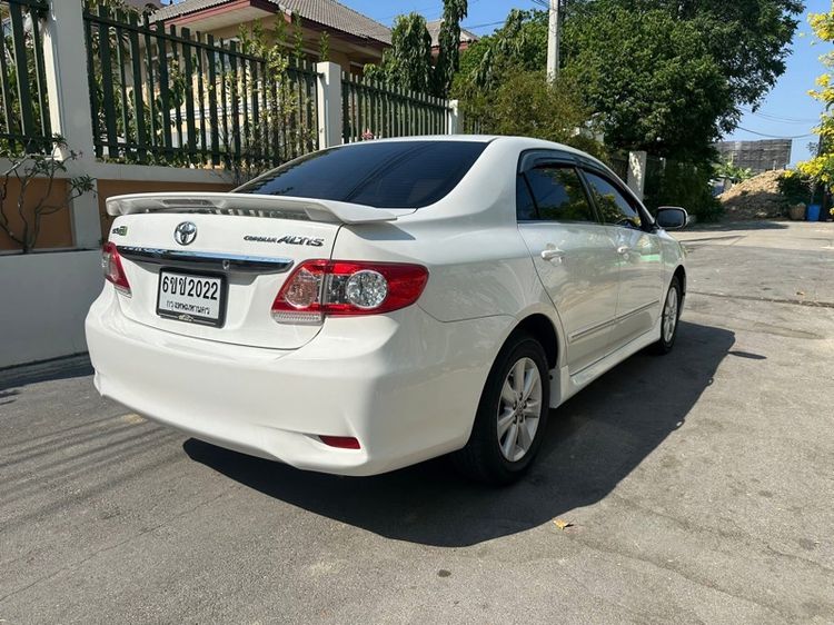 Toyota Altis 2013 1.6 E CNG Sedan เบนซิน NGV เกียร์อัตโนมัติ ขาว รูปที่ 4