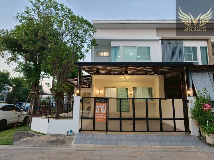 บ้านทาวน์โฮม 2 ชั้นแปลงมุมติดถนนเมน