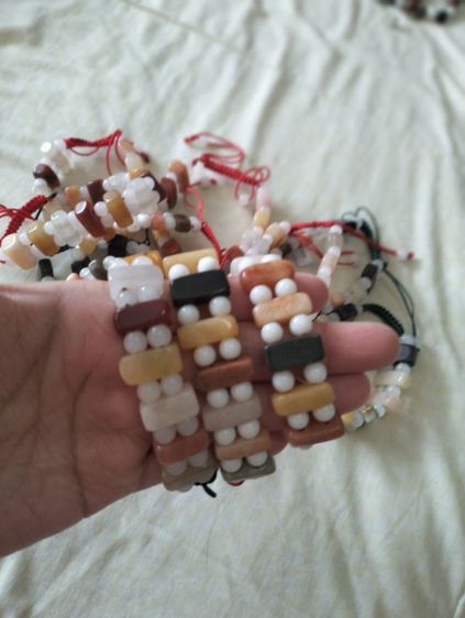 สร้อยข้อมือหยกพม่าแท้หลากสี แบบถักเชือก รูปที่ 4