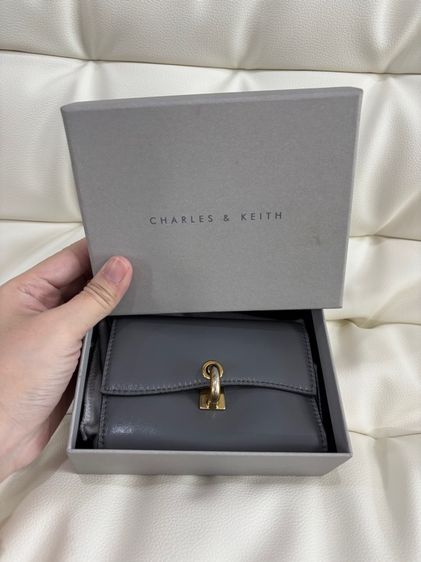 กระเป๋าสตางค์มือสอง รูปที่ 2