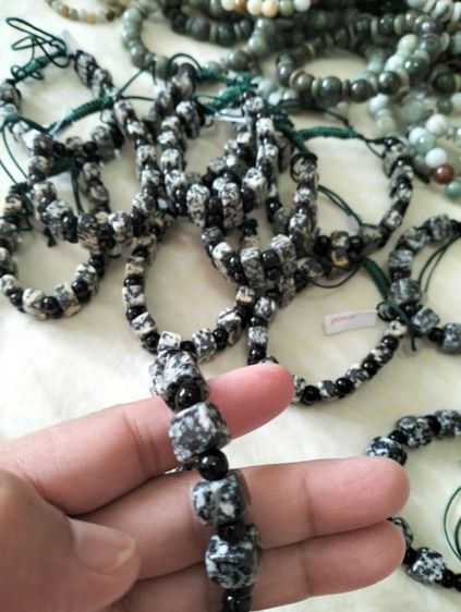 สร้อยข้อมือหยกพม่าแท้แบบถักเชือก รูปที่ 2