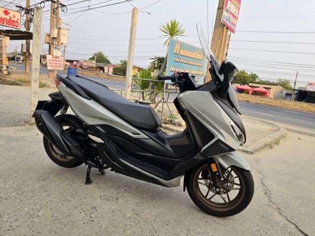 ขายด่วน honda forza350 ปี 2023 รูปที่ 6