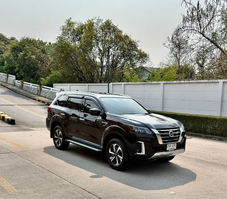 รถ Nissan Terra 2.3 VL 4WD สี ดำ