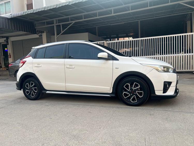 Toyota Yaris 2016 1.2 TRD Sportivo Sedan เบนซิน เกียร์อัตโนมัติ ขาว